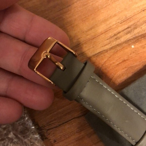 Monroe genuine Leather watch NWOT - Picture 7 of 7